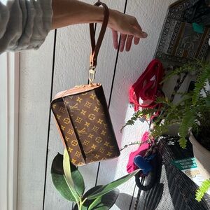 Excellent, Louis Vuitton Orsay Monogram Bag